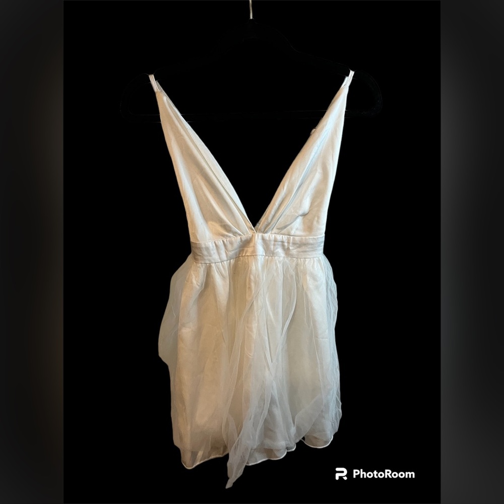 Puffy white dress